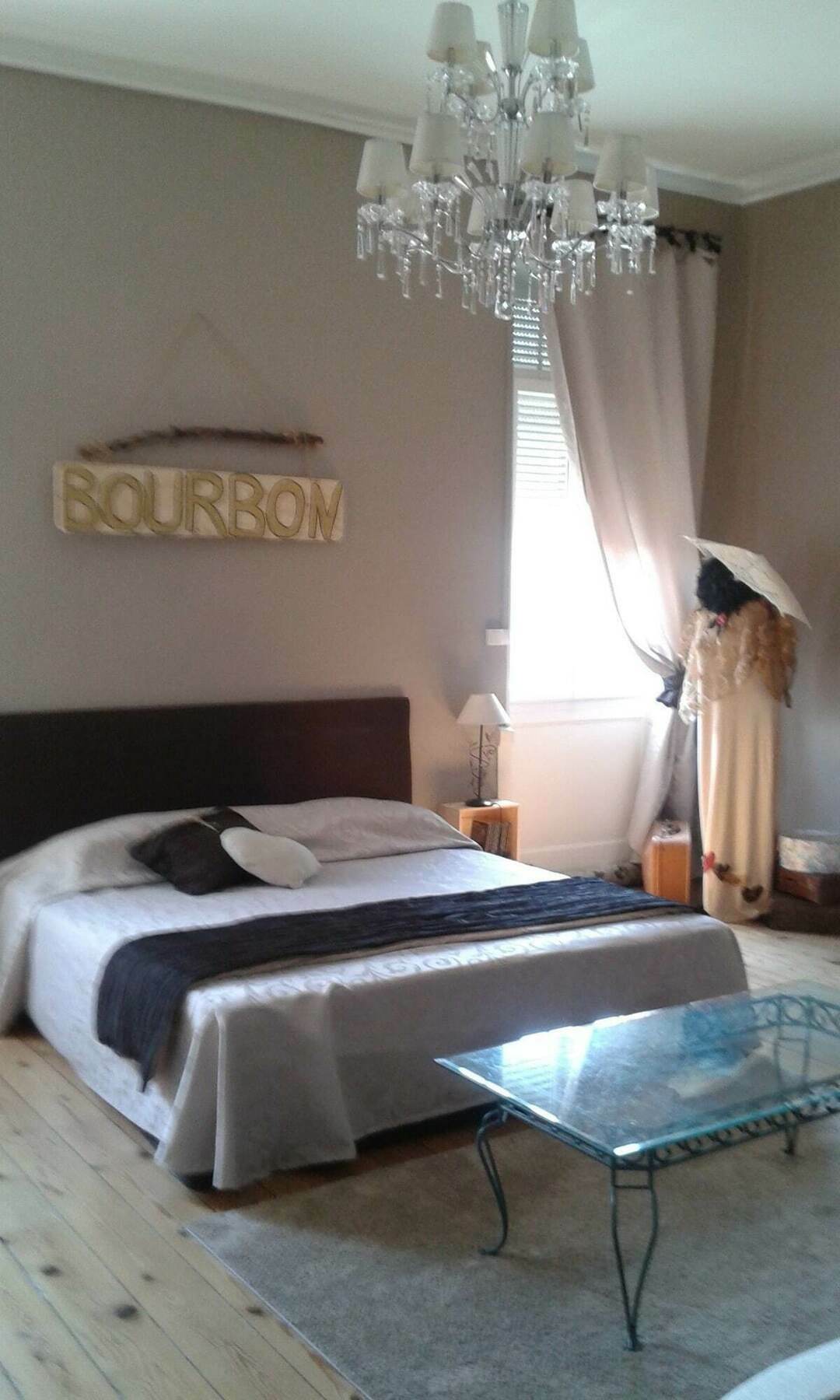 Vanille Bourbon Montauban Exteriör bild